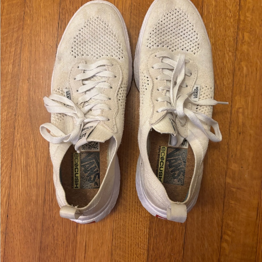 Vans Ultrarange Vr3 shoe cream/white
